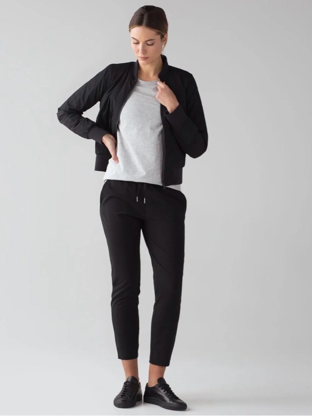 Lululemon on the fly pants size 8